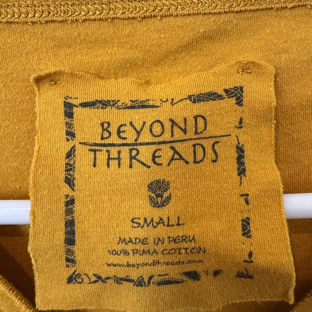 Beyond Threads Mustard Yellow Top - Picture 2 of 3